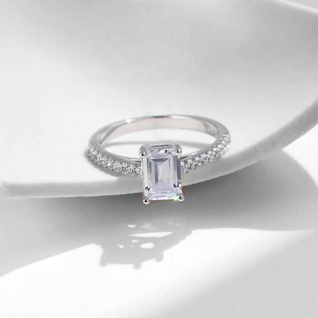 MODIAN S925 Sterling Silver Emerald-Cut Diamond Proposal Ring for Women