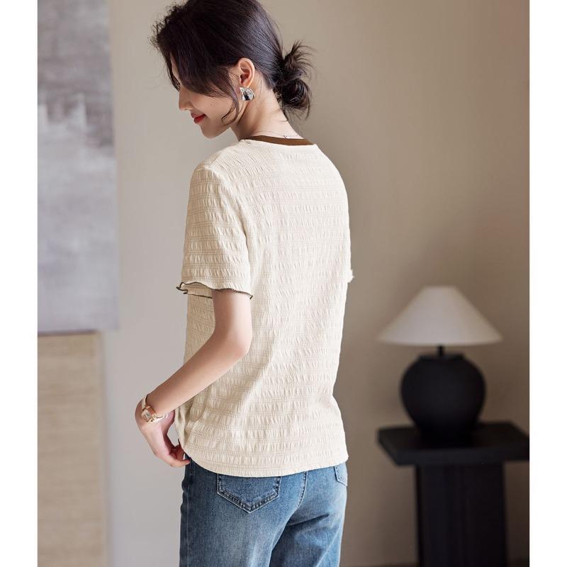 Women's Textured Fabric Color Block Neckline Short Sleeve T-Shirt