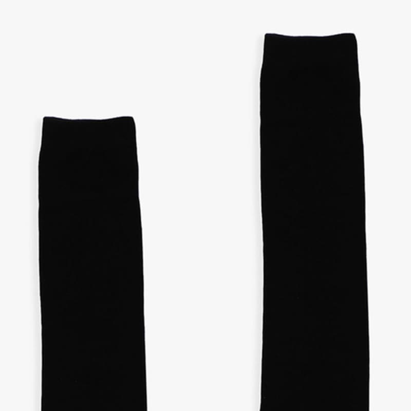 Pink PINEAPPLE [2EA 1SET] BASIC KNEE HIGH SOCKS_BLACK