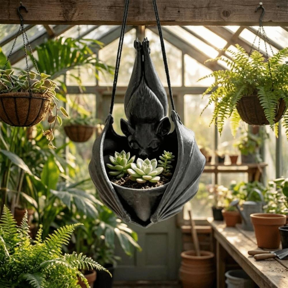 Creative Bat Shaped Flower Pot Gothic Style Bat Wing Flowerpot Unique Wall Plant Pot Garden Decor