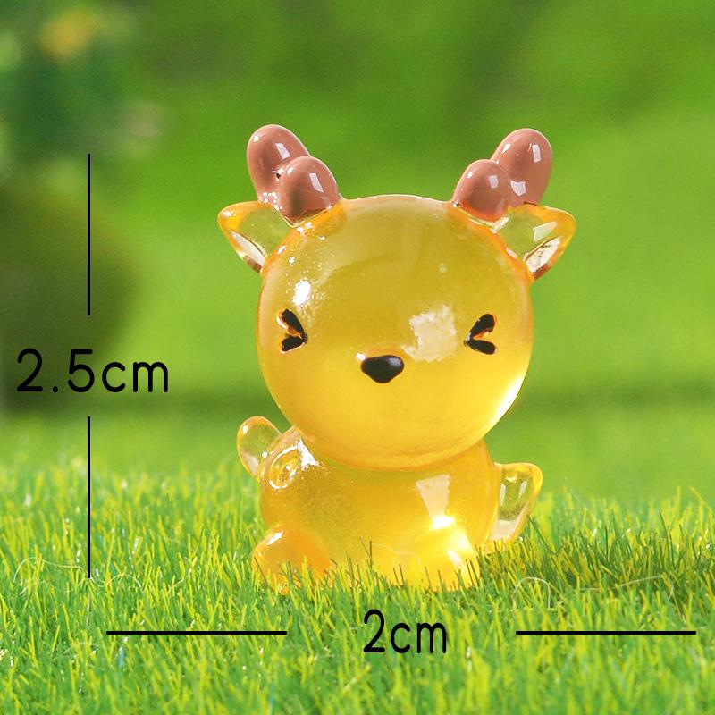 Micro-landscape Creative Simulation, Cute and Adorable Animal, Sika Deer, Garden Office, Home Desktop Decorations