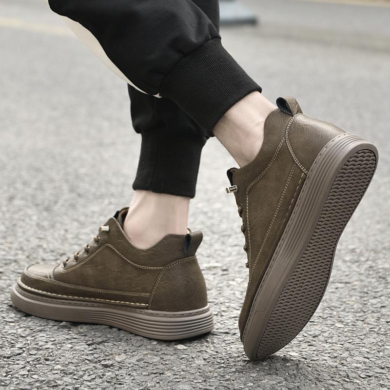 Mode Echtes Leder Herrenschuhe Hohe Qualität Skateboard Freizeit Aufzugsschuhe für Herren Modedesigner Sneakers Allround Tennisschuhe