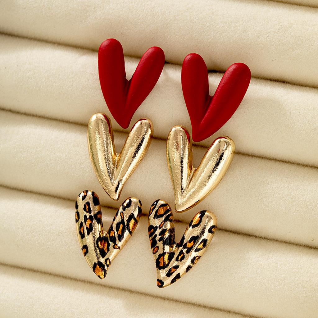3 Pairs of Personalized and Versatile Leopard Print Heart-shaped Women's Earrings Set, Red Spray Painted Earrings