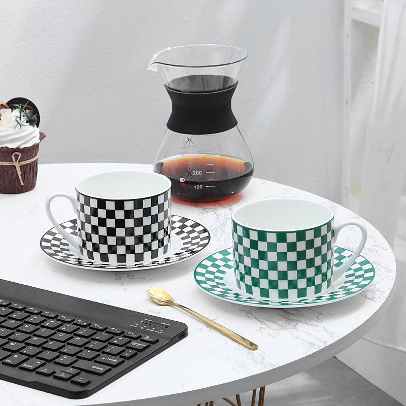 Nordic Black And White Green Plaid Bone China Cup Saucer Couple Coffee Cup Saucer Ceramic Afternoon Tea Cup Saucer Birthday Gift