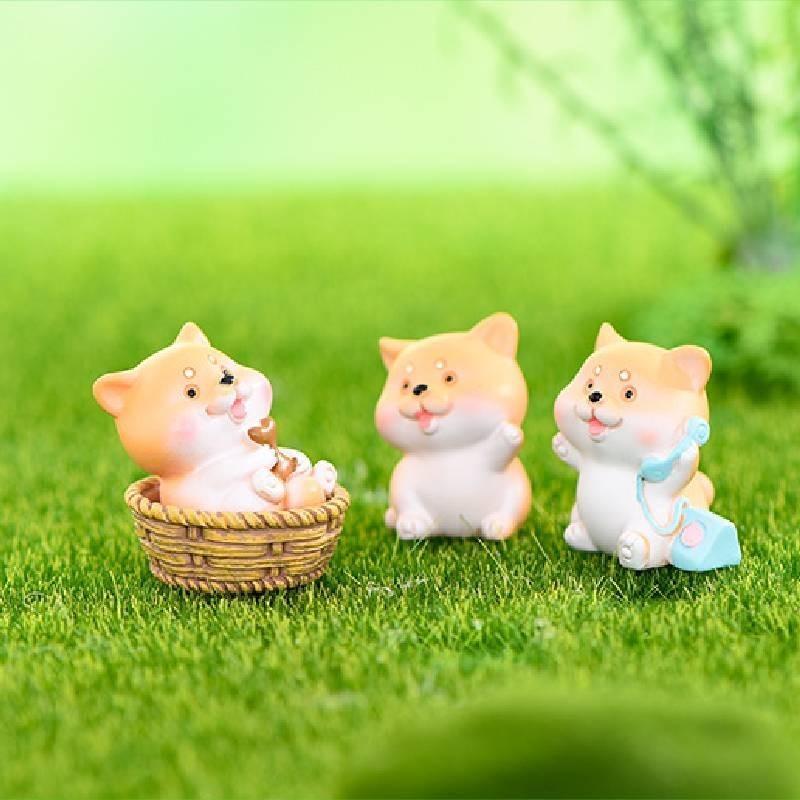 Dog Puppy Akita Resin Mini Figurine Micro Landscape Model Car Home Decor Gift