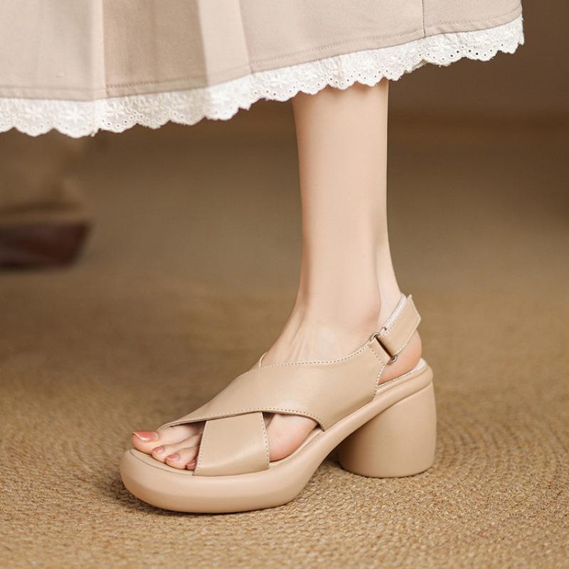 New Solid Color Roman Sandals Summer Women's High-heeled Sandals Casual Buckle Platform Non-slip Sandals Round Head Square Heel