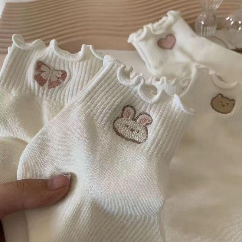 Women's Cute Cartoon Bear Lace Socks: Sweet Spring & Summer Japanese Style with Wood Ear Edge