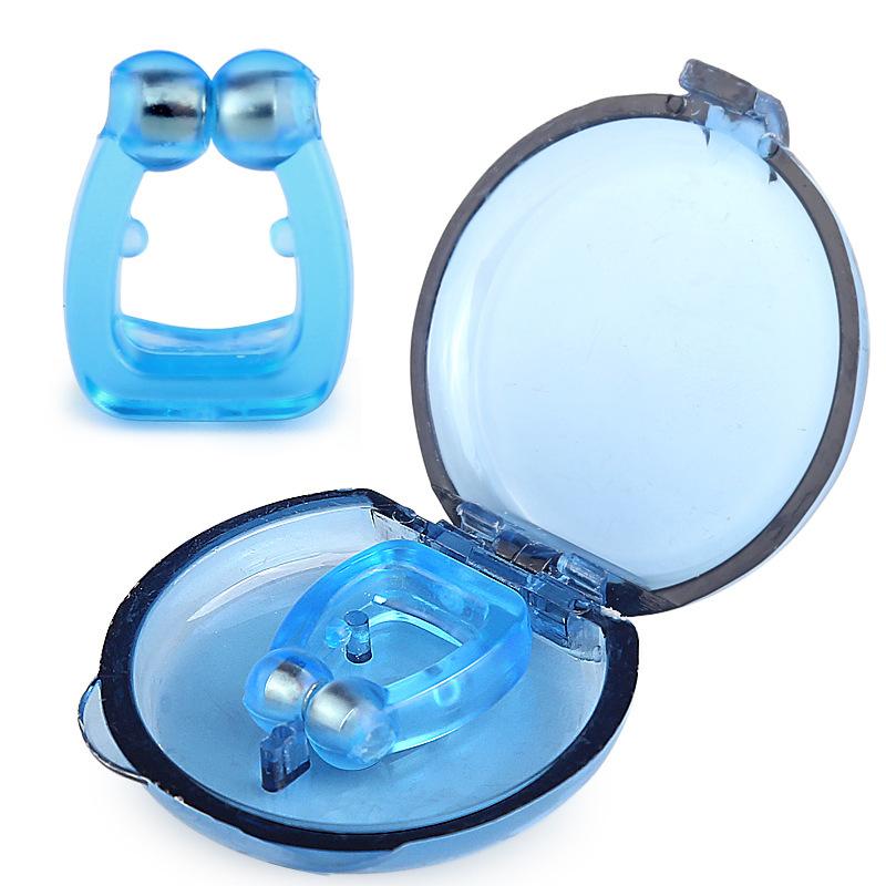 Ny Blå Anti-Snarknings Magnetisk Anti-Snarkningsenhet Unisex Mini Bärbar Lätt att Återfå Mjuk Ventilerande Näsclips