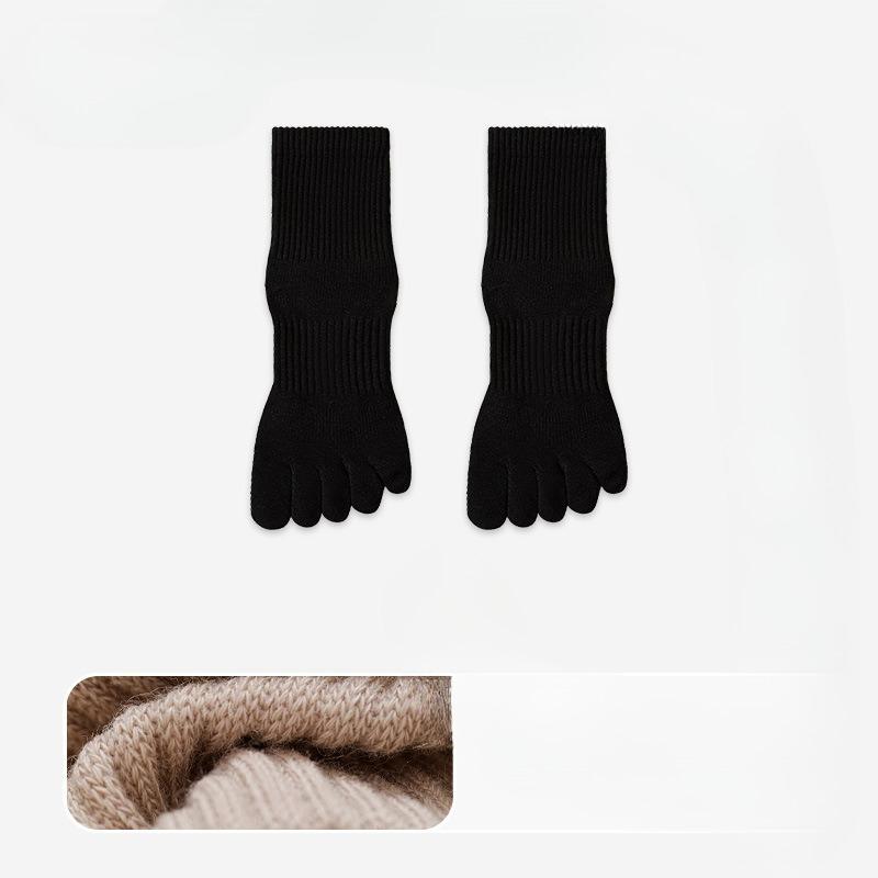 Female Autumn Leisure Bacteriostatic Deodorizing Sports Boneless Middle Barrel Five Finger Socks