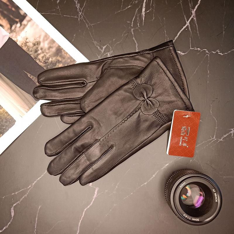 Damehansker i lammeskinn og tykke med fløyel Vinterhansker Dame Nydelig kaninpels-hanske