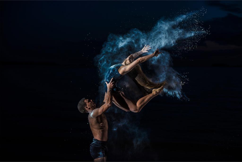 Photomural Contemporary Dancers Structural Vinyl 254x184