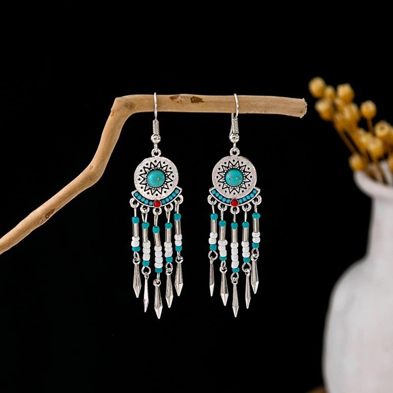 Bohemian fringed turquoise earrings, retro few earrings, personalized temperament earrings.