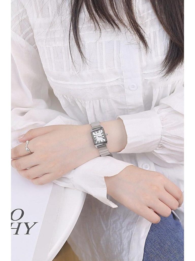 Sigurd Vintage Roman Women's Watch - Square Dial with Stylish Stainless Steel Strap