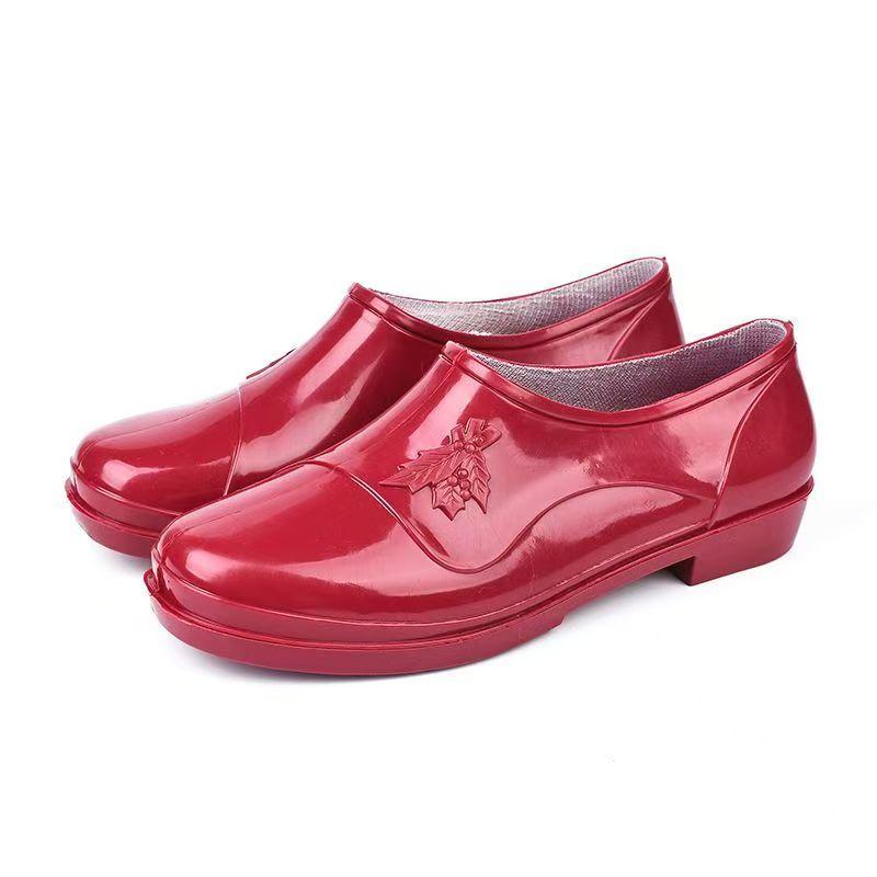 Woman's New Shallow Low Heel Rain Shoes Four Seasons New Soft Sole Non Slip Round Toe Slip On Waterproof Kitchen Work Shoes