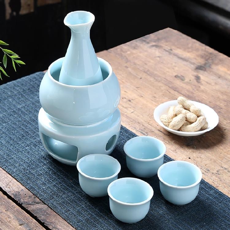Japanese Drinking Set Contains Heat Resistant Sake Carafe Bottle 4 Cups Warmer Candle Stove Birthday Housewarmings Gift