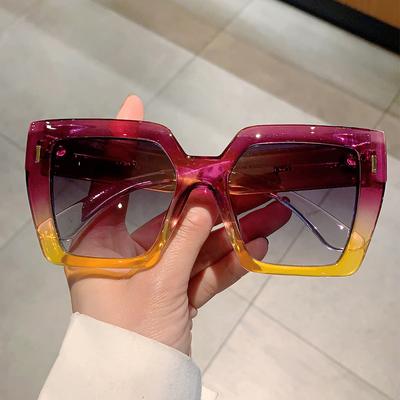 Luxury Designer Big Frame Square Sunglasses Women Men Fashion Vintage Punk Rivet Oversized Shades UV Protection