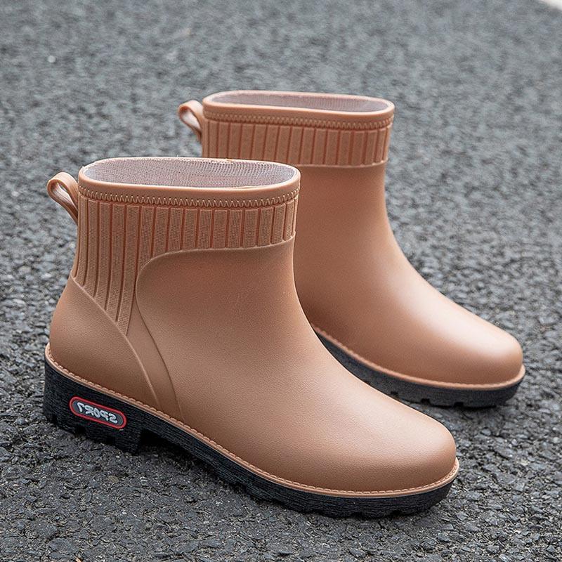 Rain Shoes Women's Short Tube Warm New Waterproof Shoes Rubber Shoes Four Seasons Students Versatile Fashion Non-slip Outside Rain Boots