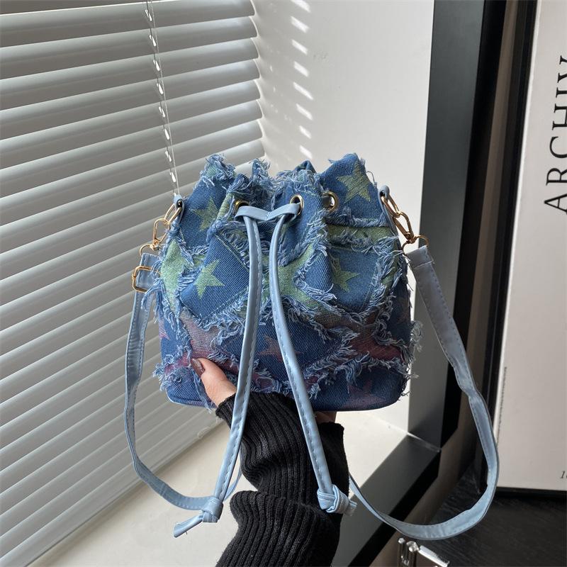 

Новый тренд Мода Ретро Нишевая Джинсовая Сумка Под Мышку Женская Сумка Плечевая Большая Вместимость Дорожная Сумка-Ведро