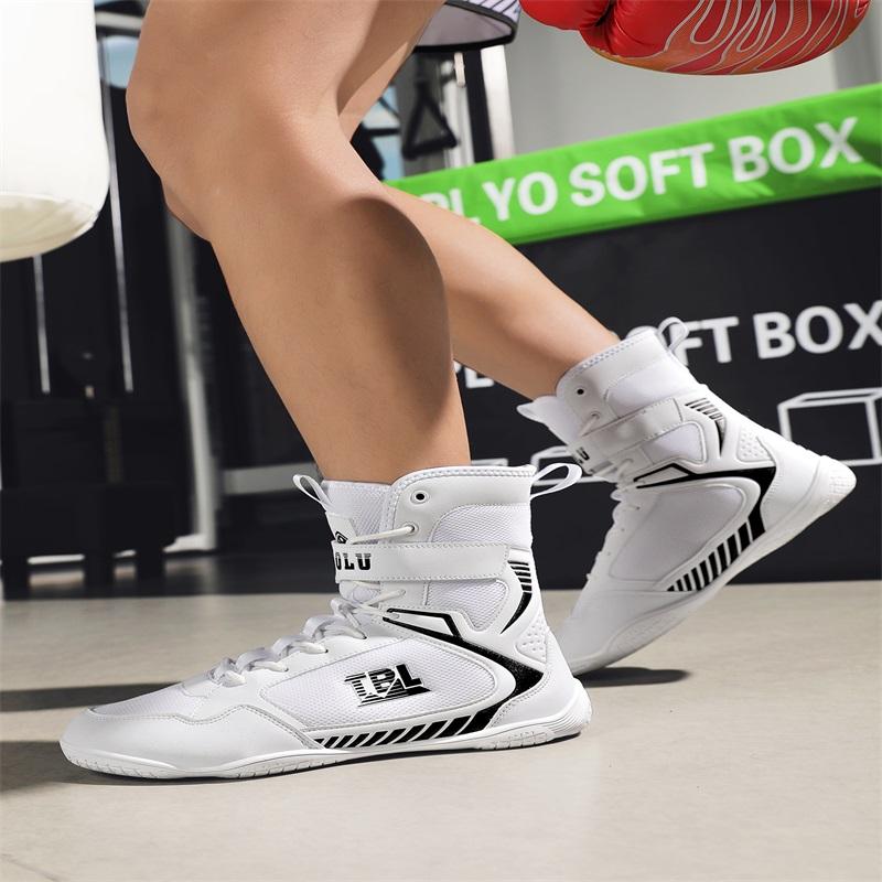 Men's Professional Wrestling Shoes, High Top Combat Boots, Mesh Breathable Men's Sanda Training Shoes Sizes 39-45