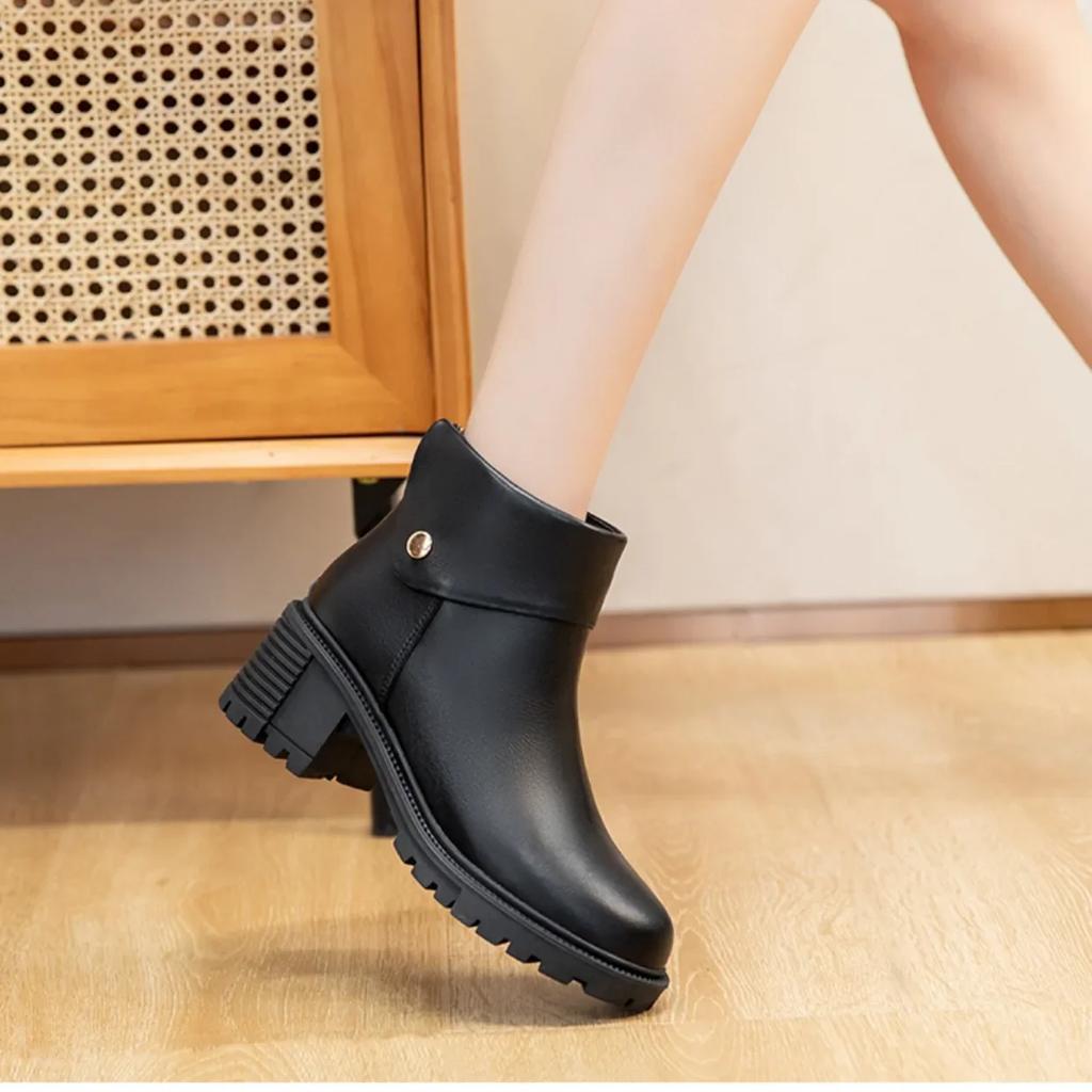 Fashion Round Toe Booties Black Large Size Warm Ankle Boots for Women Comfortable and Elegant Chic Designer Luxury Pu Woman Short Shoes