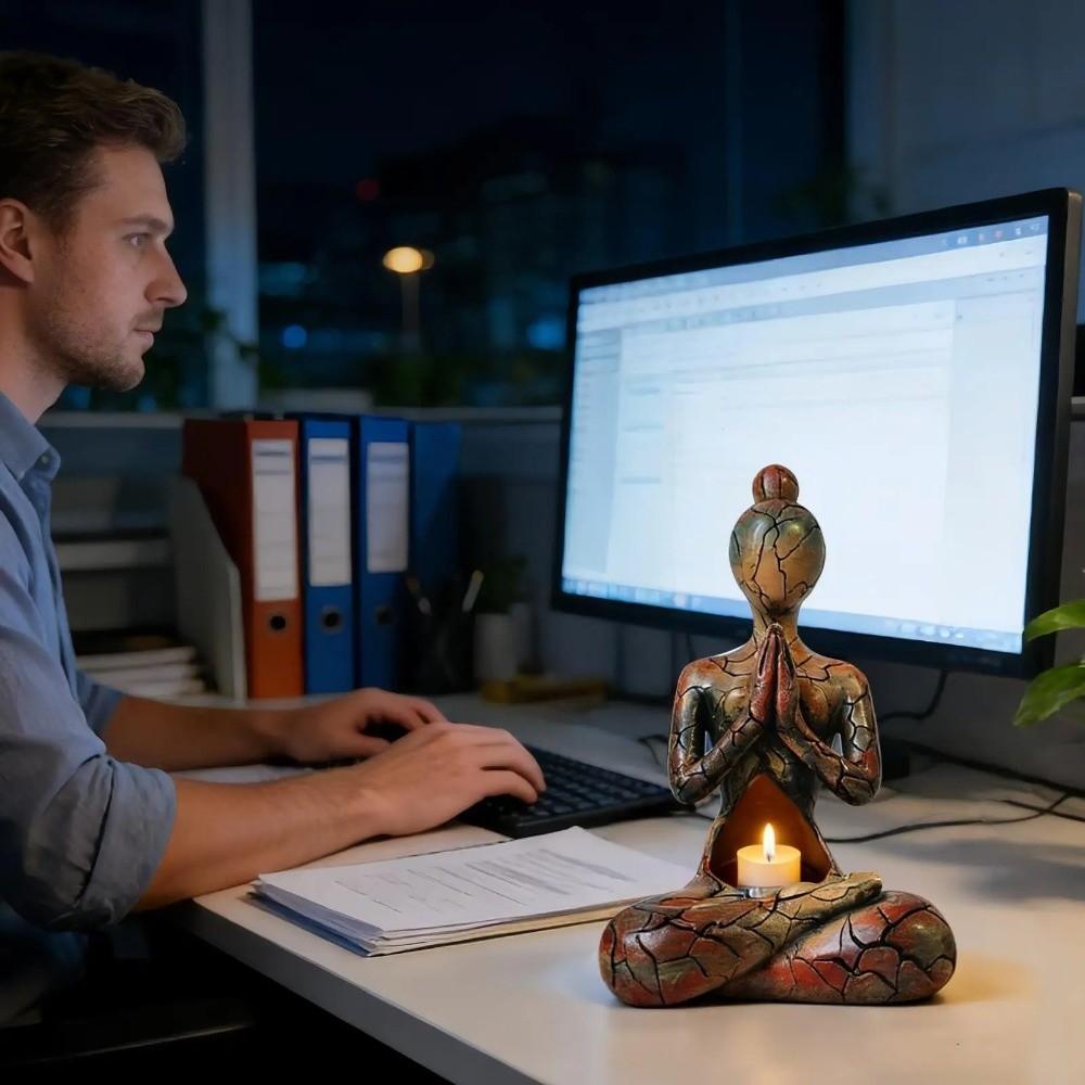 Portacandele Zen in Resina Donna Seduta Ornamento da Tavolo Scultura per la Meditazione Studio Scrivania