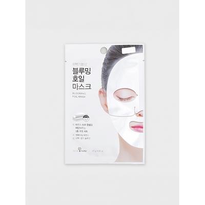 Daiso Blooming Foil Mask  Silver 