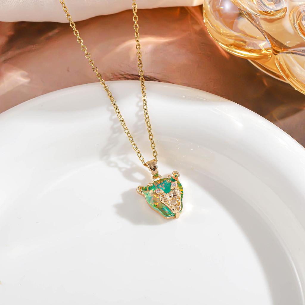 European American Hip Hop Mocha Leopard Pendant Retro Women's Necklace