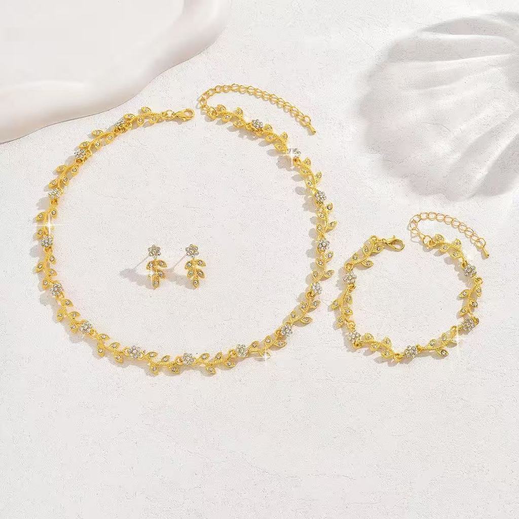 Minimalist Flower Necklace And Earring Set For Women With Water Drip Pendants Summer