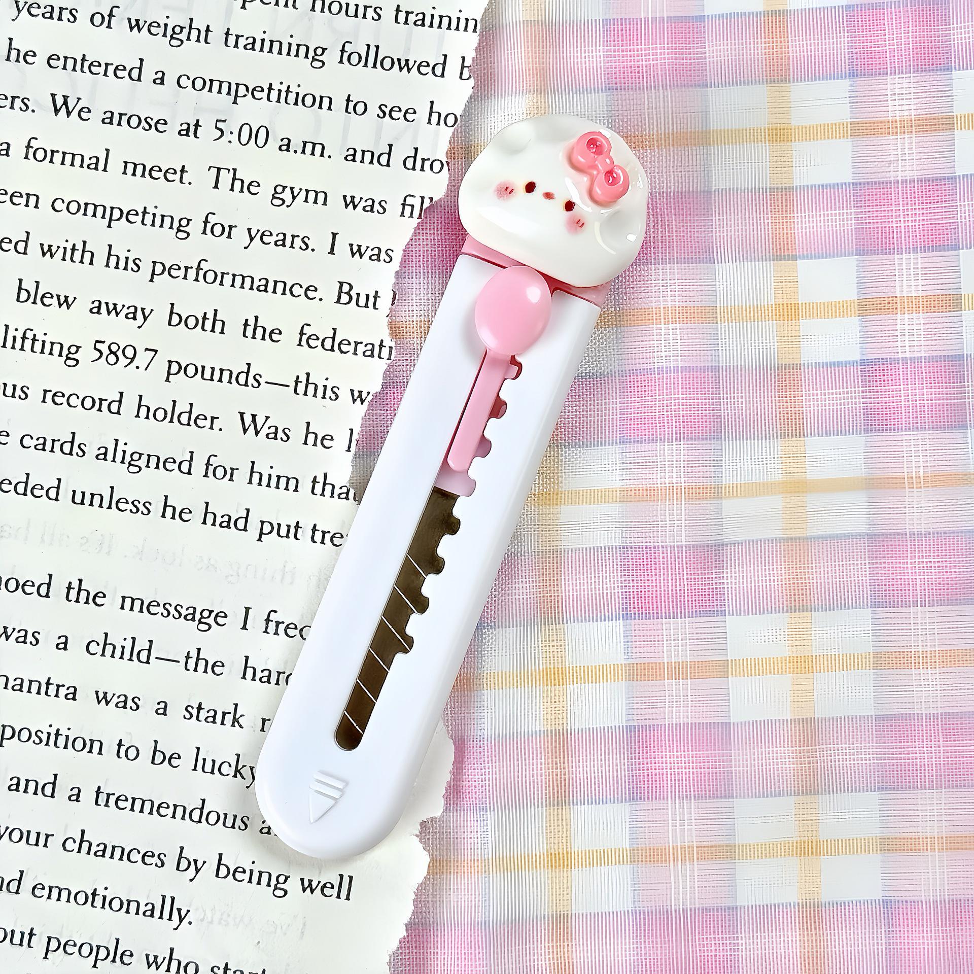 Mini Craft Knife for Students - Portable, Cute, and Ideal for Paper Cutting and Unboxing Mini Portable Craft Knife