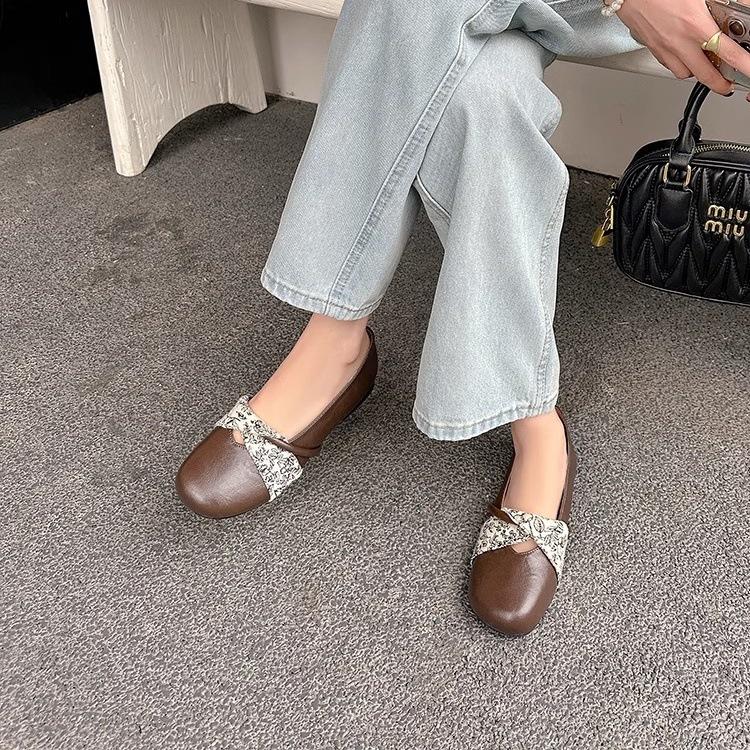 French Retro Round Head Shallow Mouth Single Shoes Women's Spring New Ballet Mary Jane Shoes Casual Soft Leather Flat Grandma Shoes