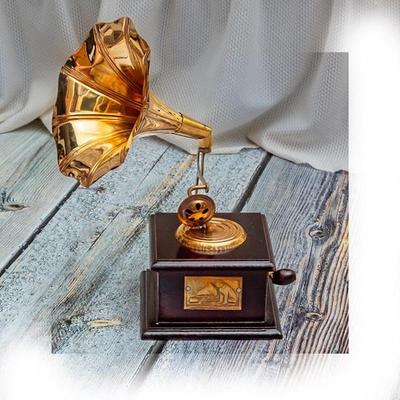 Messing antike Grammophon-Attrappe, Vintage-Grammophon für Büro, Schreibtisch, Dekor, Regal, Wohnzimmer, Zuhause, Akzente, Hochzeitsgeschenke