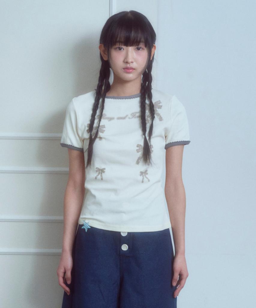 Loginaenloji Ribbon Printed Slim Ringer T-Shirt Ivory