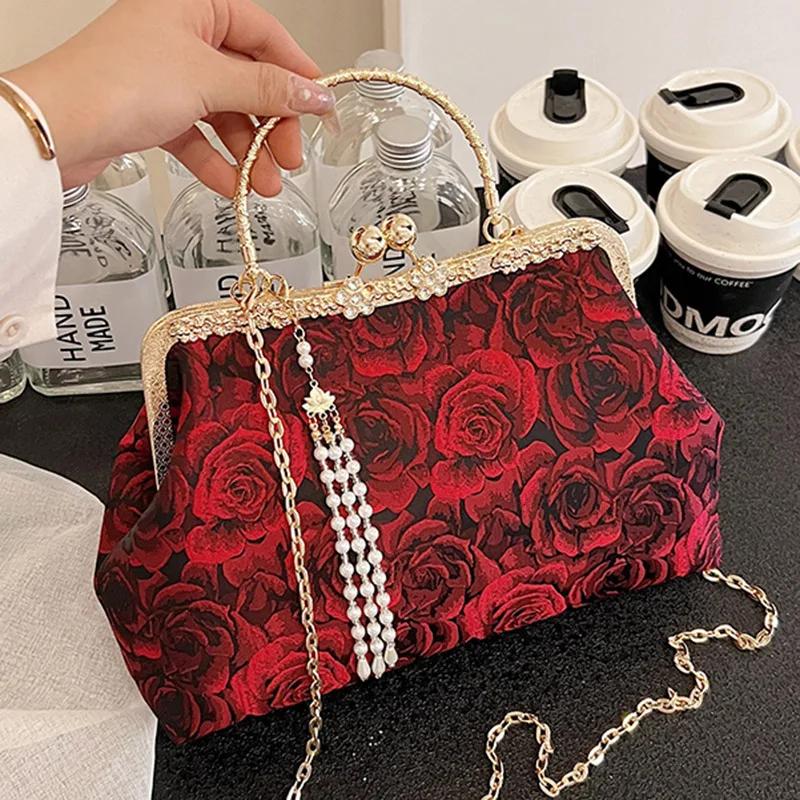 Red Rose Chain Shoulder Bags for Women Tassel Shell Clip Handbags Wedding Clutch Flowers Beading Messenger Bags Designer