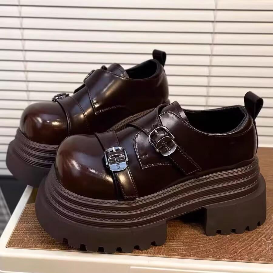 

МОДНЕ ВЗУТТЯ Чоловічі дихаючі спортивні кросівки Спортивне взуття для бігу Відкритий жіночий теніс Тренажер для тренажерного залу 40 коричневий