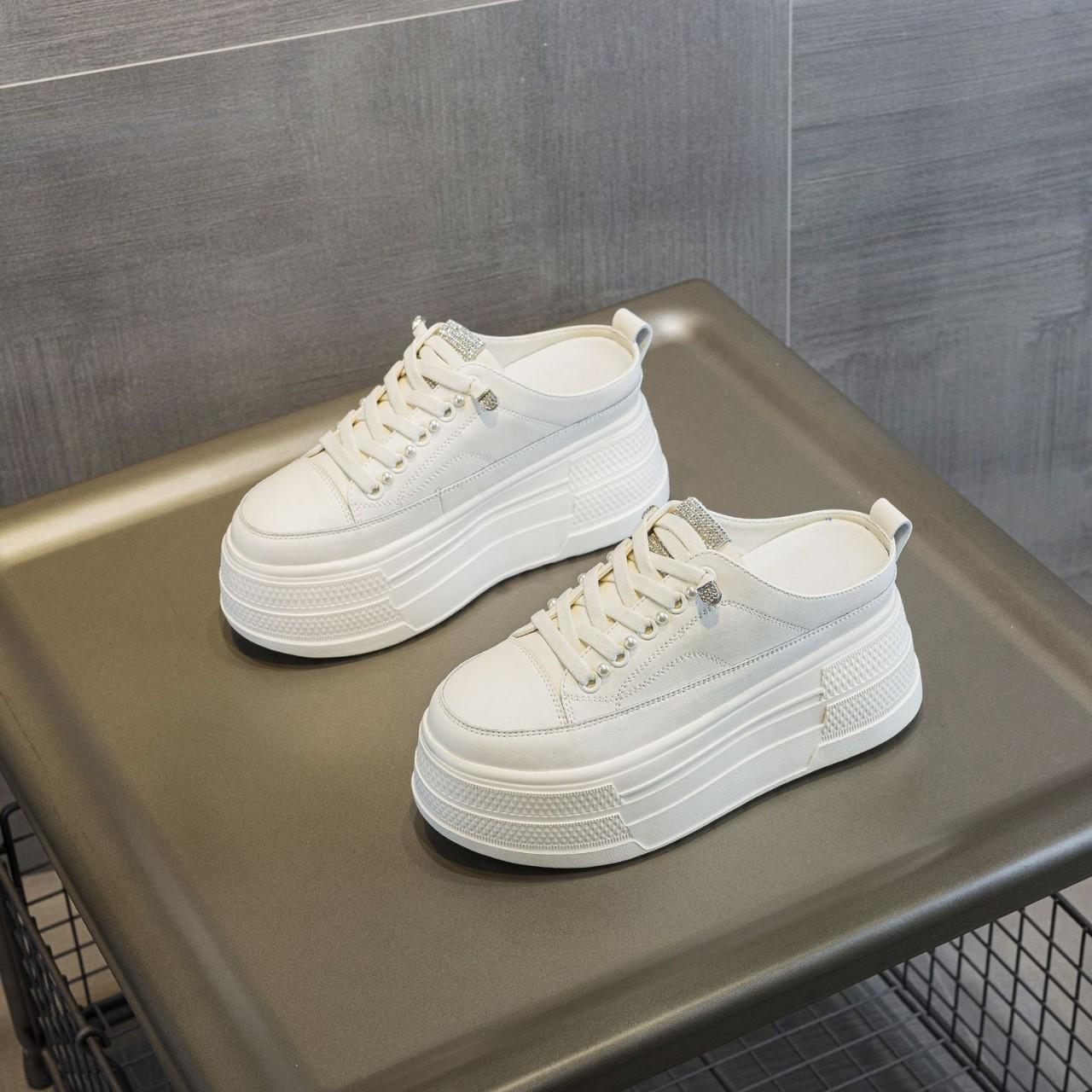 

Баотоу полутапочки женские новые кожаные дышащие толстая подошва внутренняя высота увеличение белые туфли ленивые уличные повседневные туфли 34 белый