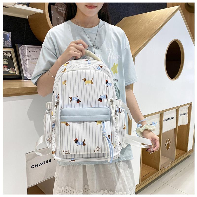 New high-value, fresh, sweet and cute puppy backpack, lightweight spring outing backpack for junior high school students