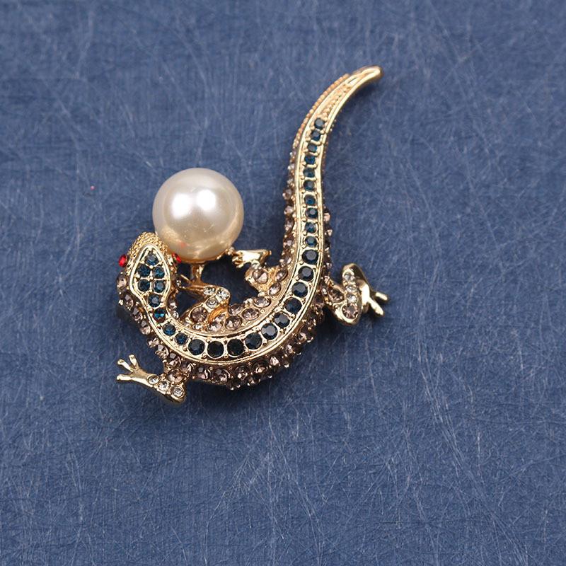 SKEDS Full Rhinestone Chameleon Brooch for Women Unisex Crystal Lizard Pin Banquet Party Backpack Gifts Jewelry Accessories