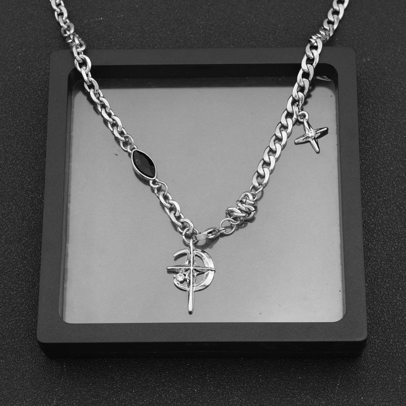 Black Gem Pentagram European American Hip Hop Street Necklace For Men Women Clavicle Sweater Chain