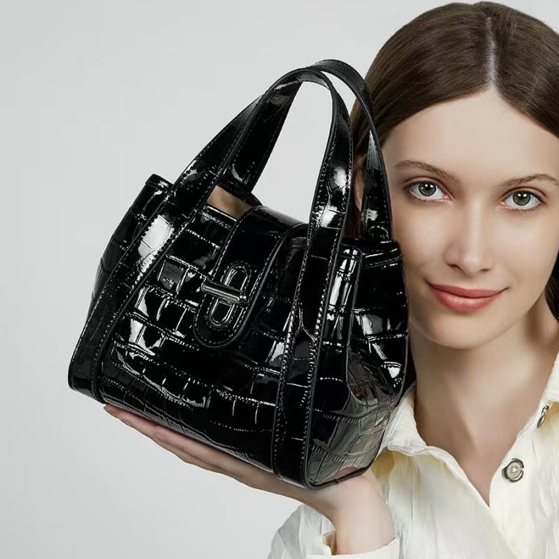Women's Genuine Leather Alligator Pattern Handbag Niche Design Small Vegetable Basket Tote Commuter Crossbody Bag