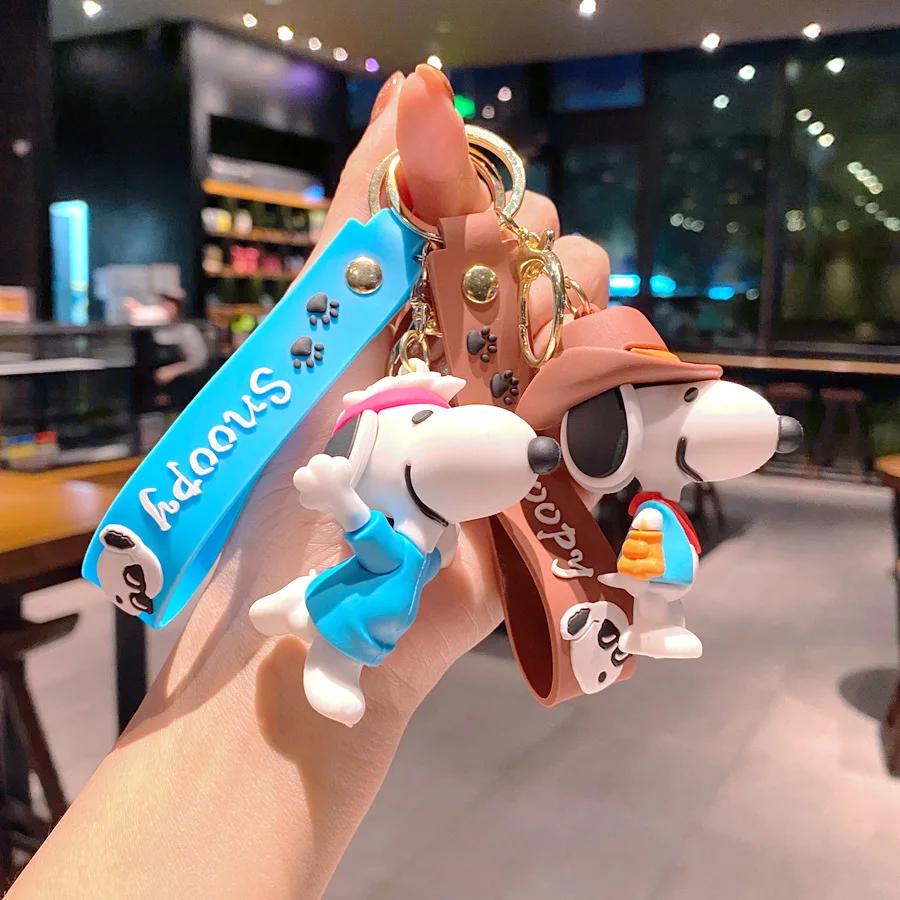 Snoopy Schlüsselanhänger Cartoon Figur Modell Puppe Schlüsselanhänger Niedlich Junge Mädchen Taschendekorationen Kinderspielzeug Weihnachtsgeschenke