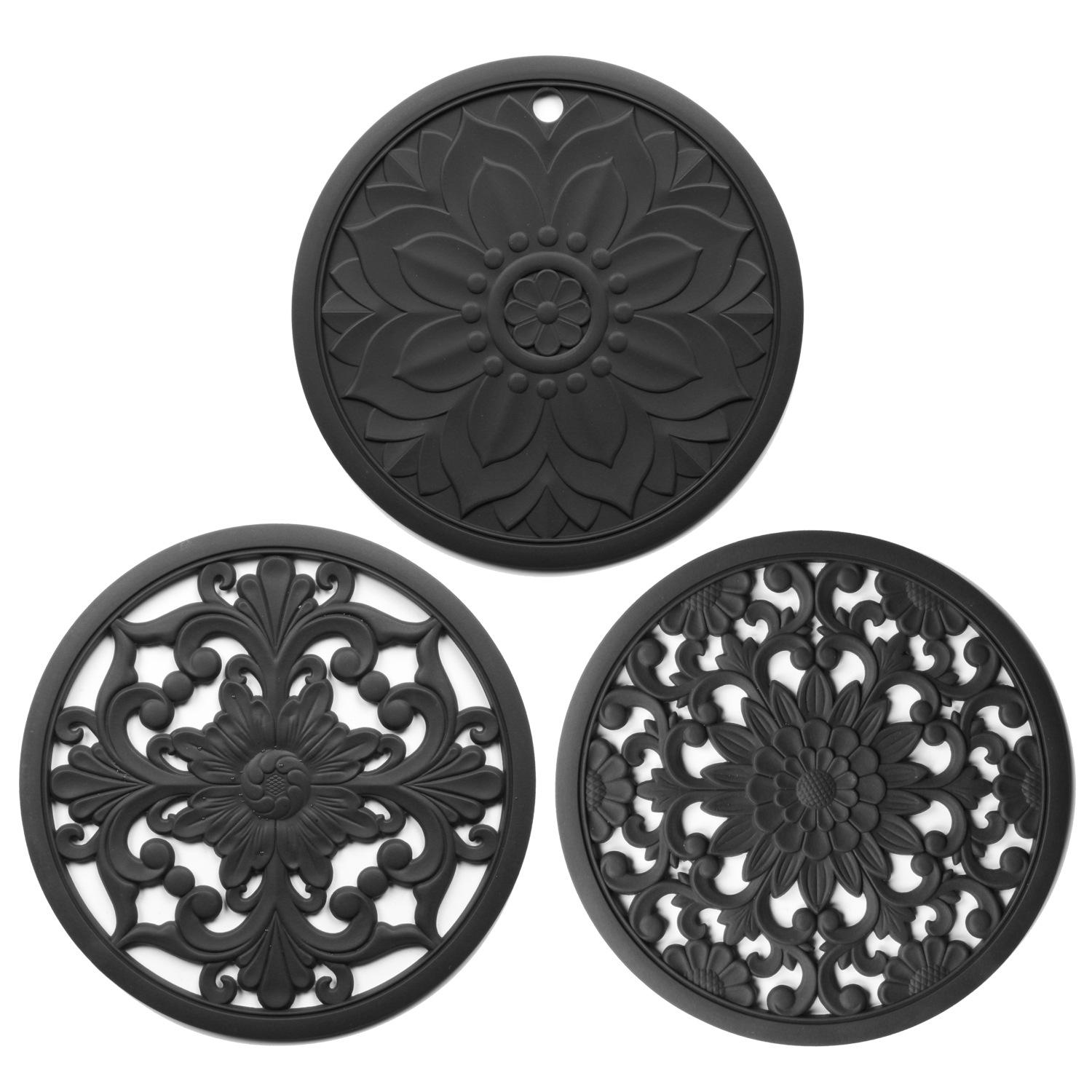 

3Pcs 20*20cm Heat Insulation Placemat Chinese Hollow Carving Cup Mat Silicone Coaster D