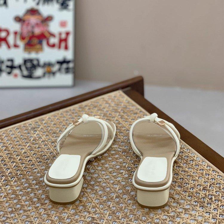 French Thick Heel One-word Female Summer Wear 2025 New Versatile Fairy Style Square Head with Skirt Medium Heel Cool Slippers