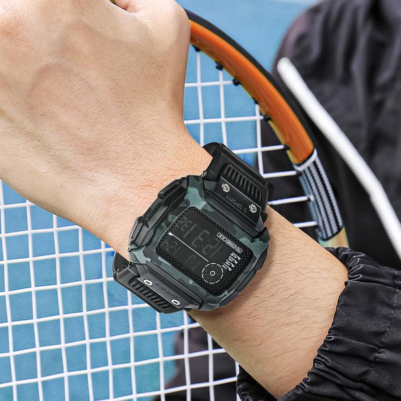 Men's Electronic Watch Square Outdoor Camo Military Sports Watch Technology Advanced Men's Watch Student Electronic Watch
