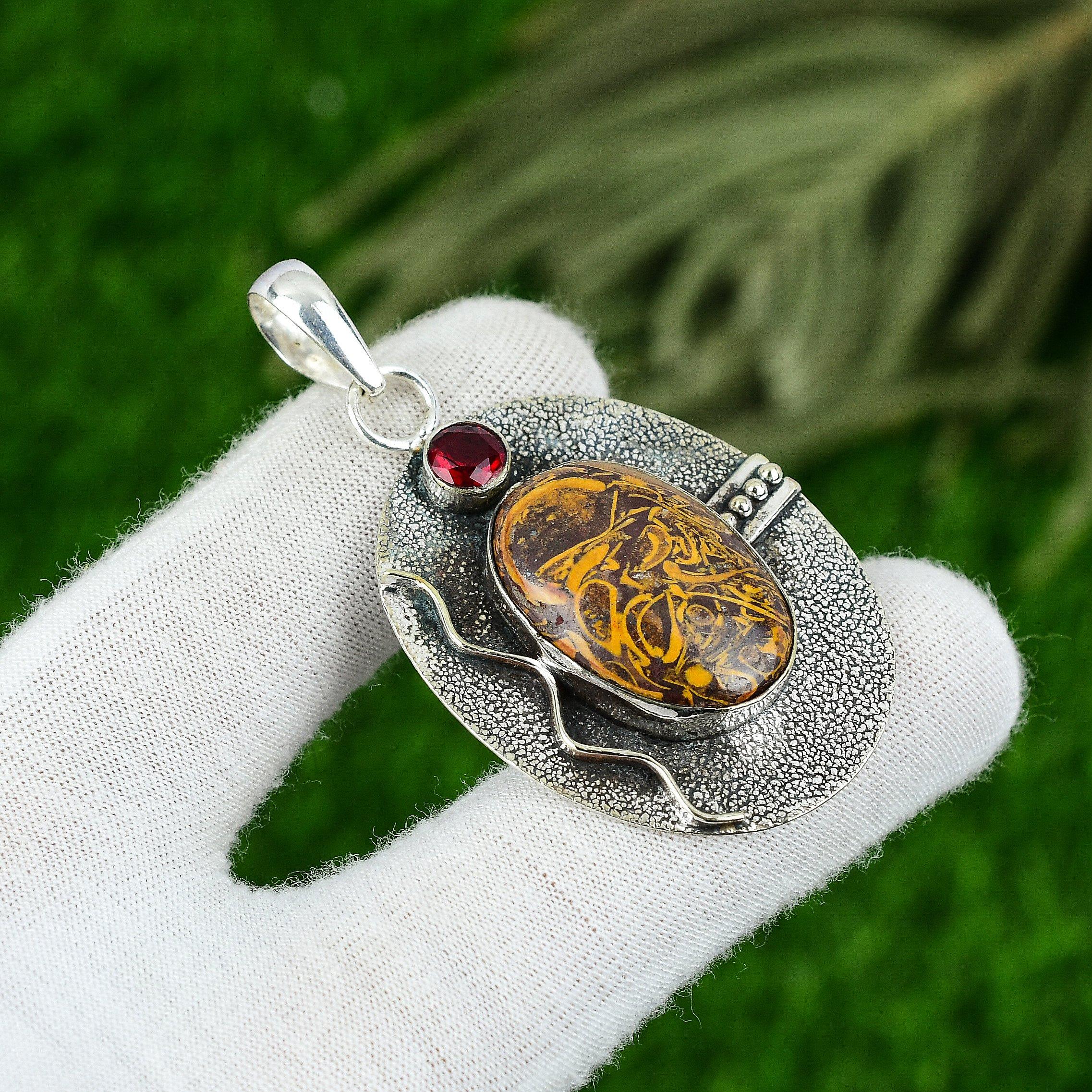 

Natural Mariam Jasper Mozambique Garnet Wife Pendant Jewelry 925 Sterling Silver