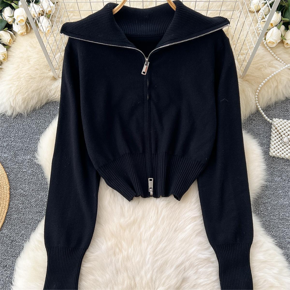 Stylish High-Waist Short Knit Cardigan with Large Lapel Zipper for Spring Autumn and Winter Layering XS 325-375 kg 2490₽