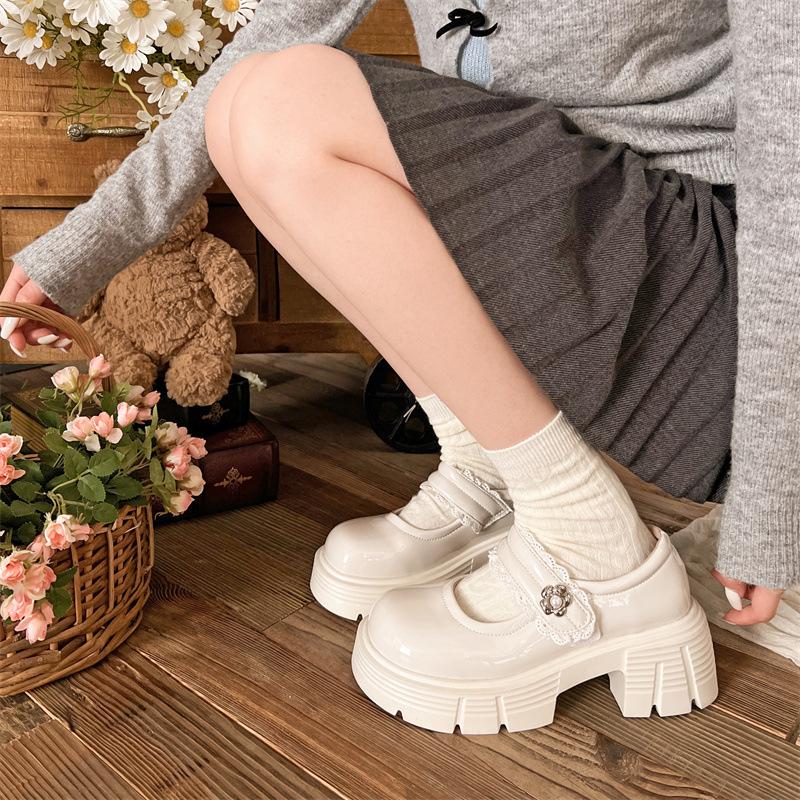 Round head thick-soled muffin silver Mary Jane single shoes women's 2025 summer new models with skirts Round head Velcro small leather shoes