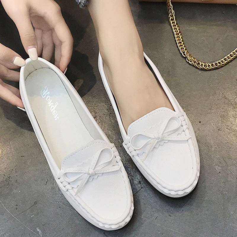 Doudou shoes women's non-slip spring and summer new flat-soled single shoes soft sole one pedal pregnant women comfortable mother white nurse shoes