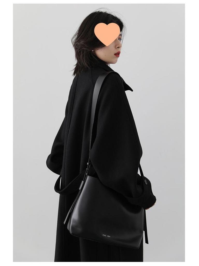 Women's Hepburn Style Mid-Length Woolen Coat - 2025 Winter Collection, Thickened and Stylish.