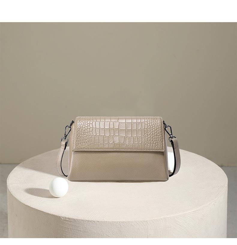 High Quality Genuine Leather Handbags for Women 2026 Underarm Bag Cow Leather Soft Crossbody Bag Ladies Temperament Square Bag