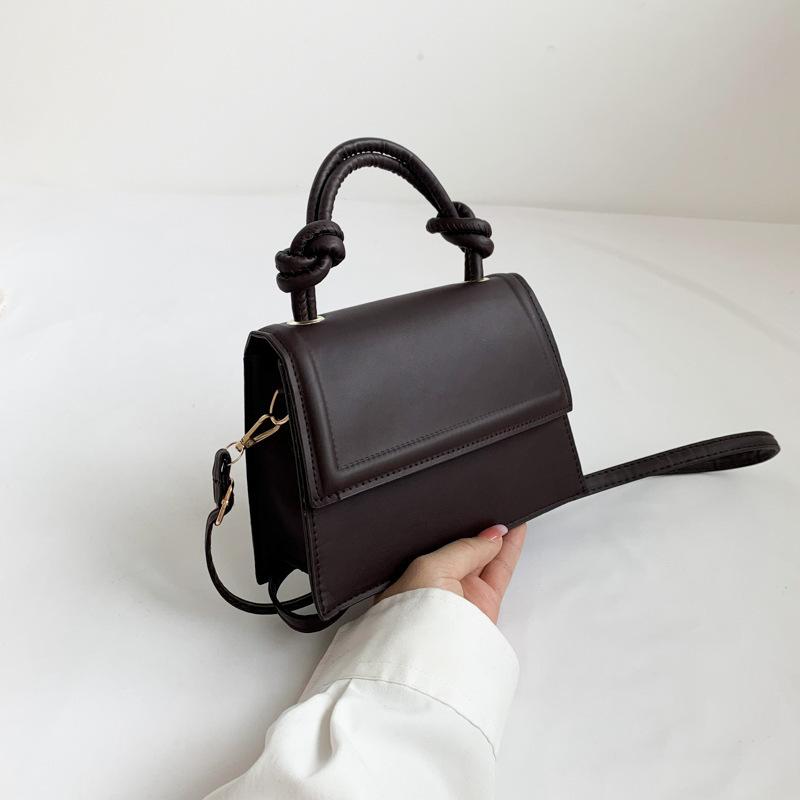 Personality trend handbag bag women's 2024 summer new foreign style texture small fresh shoulder messenger bag tide